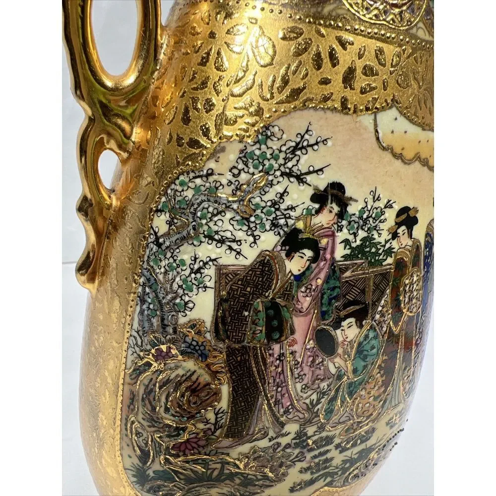 Vintage Satsuma Hand Painted‎ Gold Gilded Vase. Geisha ladies on both sides.